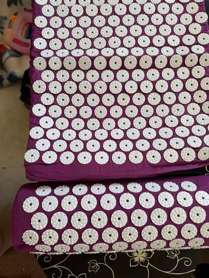 Customer photo of the purple acupressure mat and pillow set
